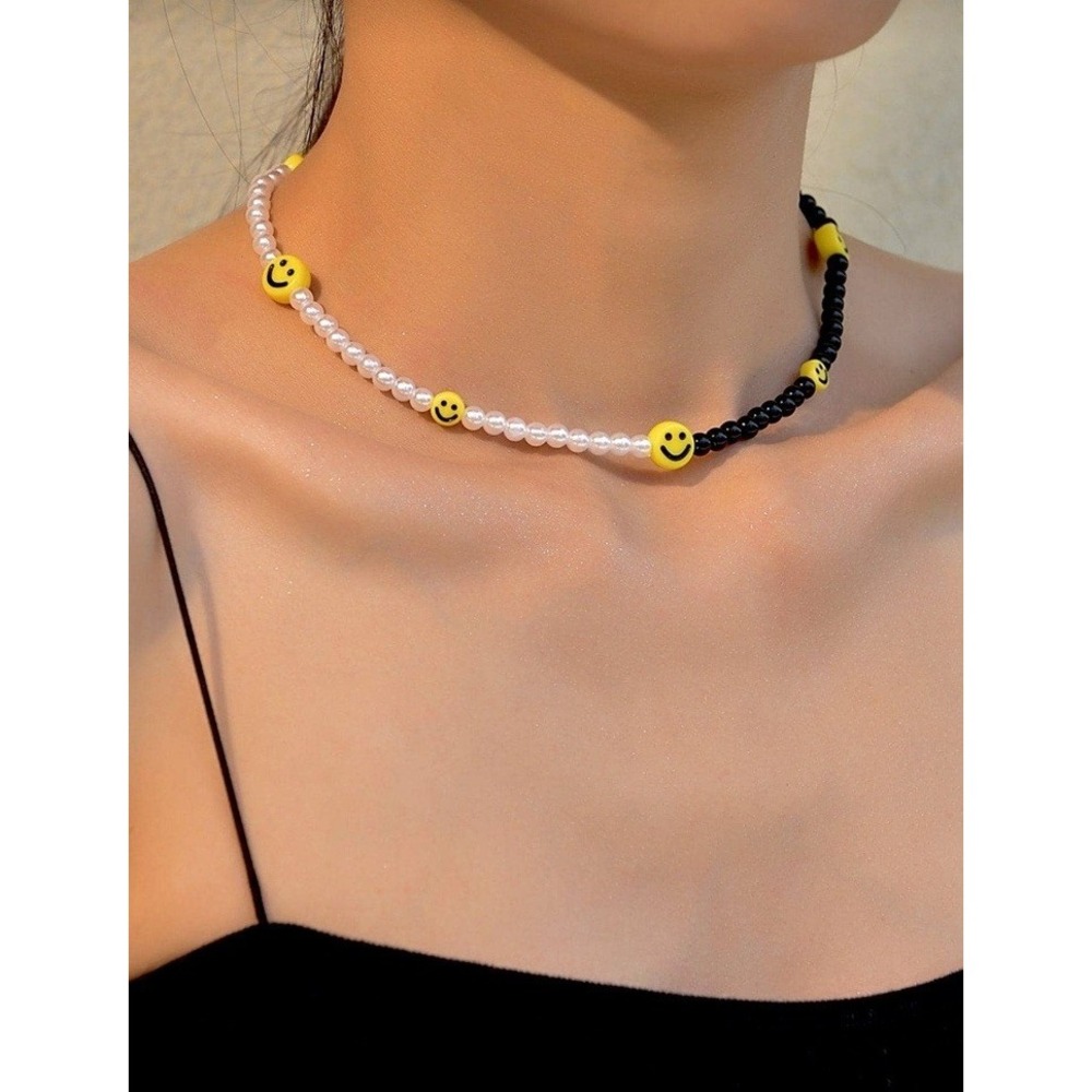 Beaded Necklace Smiling Face Choker White Black Yin-Yang Boho‎ Hippie Retro